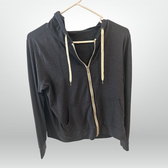 Vuori Women's Halo Performance Hoodie 2.0 - Medium - Midnight Heather - Like New - Picture 4 of 5